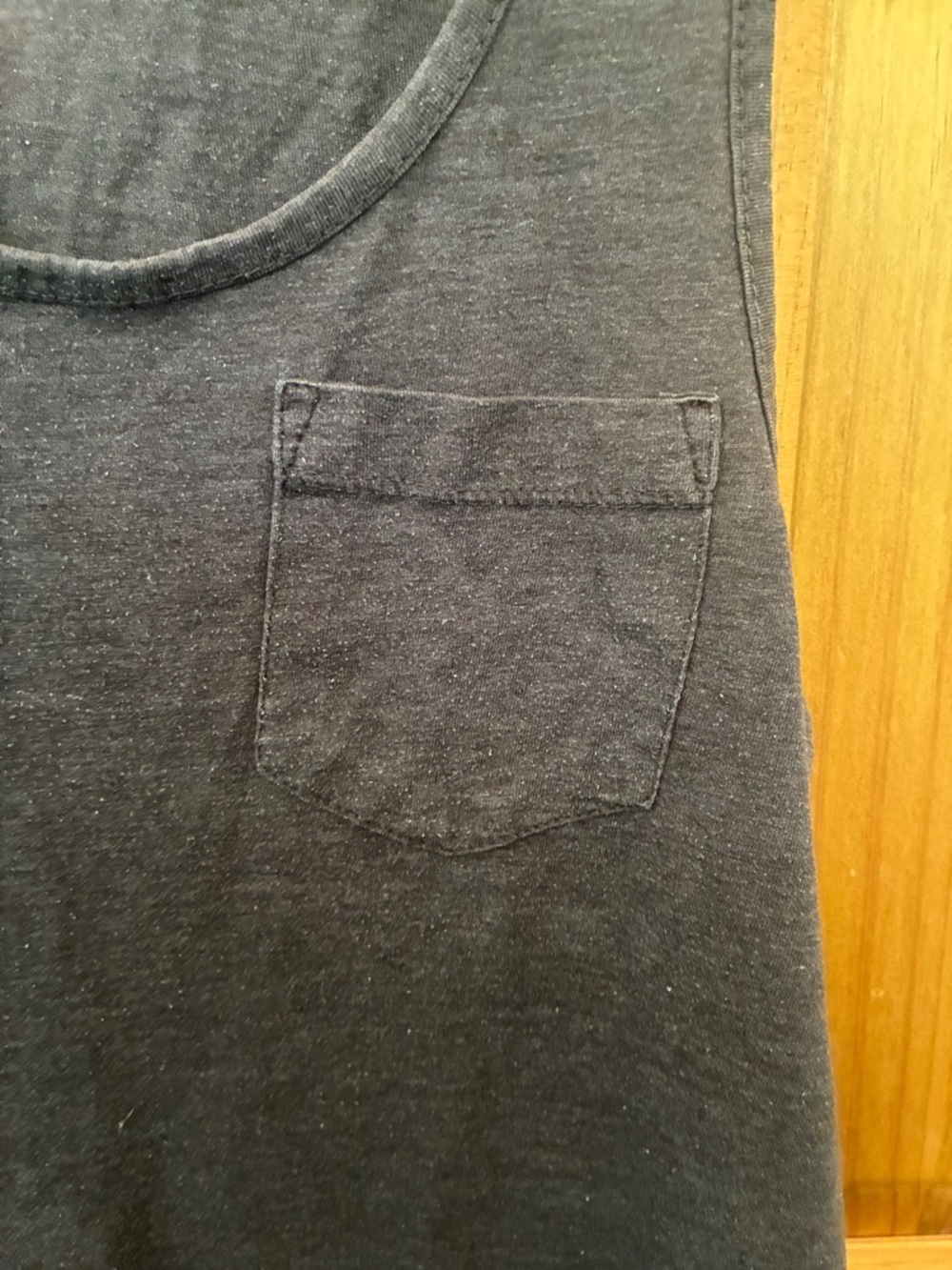 Carbon Grey Women’s Crewneck Pocket Tank Top Size Small - Picture 5 of 9
